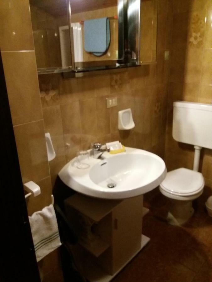 Apartament Casa Lily Lombro Zewnętrze zdjęcie